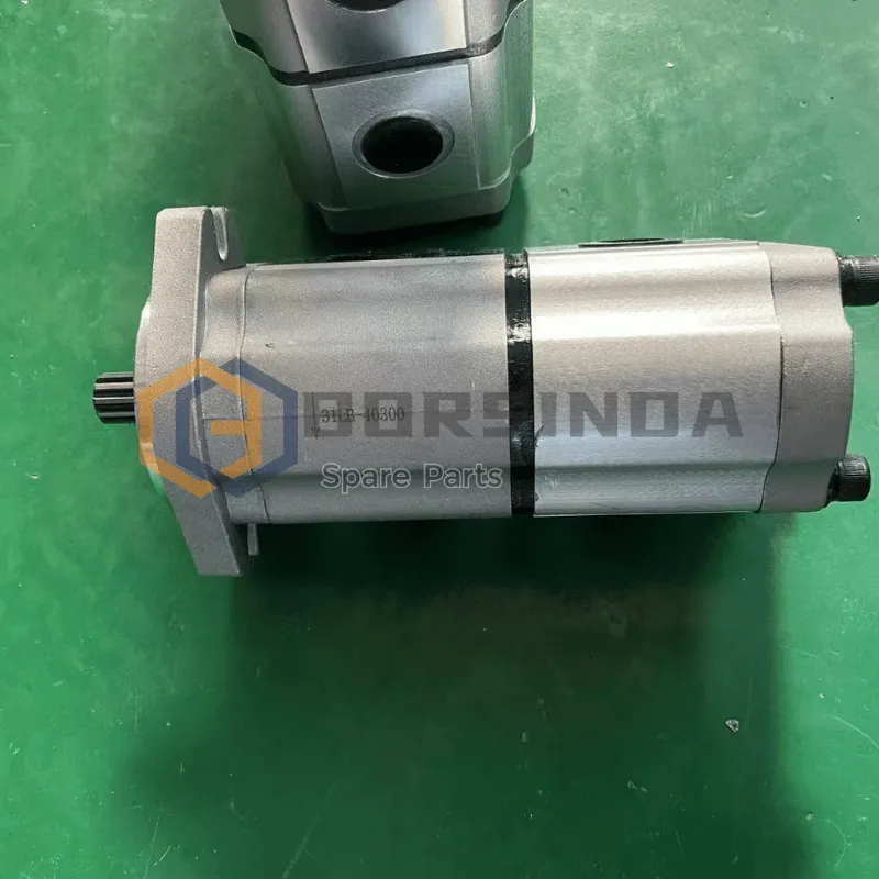 31LB-40300 FAN PUMP FOR Hyundai HL760 HL770